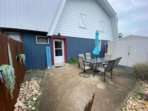 Awesome Cozy Beach Getaway - NEW: A-C units & Sofa - Image 3