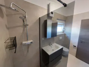 Newly Renovated Beach close 2B App with Seaview - Image 5