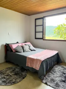 House with Private Pool and Barbecue Area - Image 5