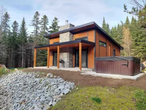 Charming little cottage with hot tub - Image 2
