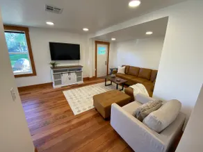 Fort Dalles Farmhouse Inn - Image 3