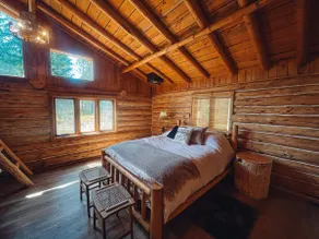 Homestead cabin in Condon - Image 4