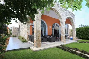 Beautiful house with pool and garden in north Merida - Image 4