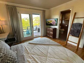 Valley View Cozy Guest Suite /Private Entrance - Image 5