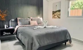 Luxury apartment, Smart Stay for 6 Guests - Image 4