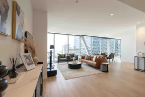Supreme 3 Bedroom Apartment in Melbourne CBD - Image 4