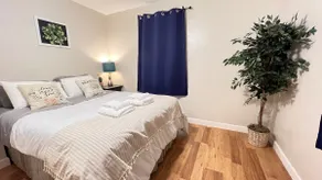 Cozy Quiet 2BR/1BA Bungalow | Central Location - Image 4