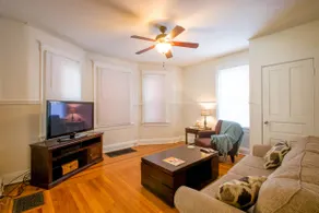 Entire Home in the PERFECT Location! UC & Downtown - Image 5