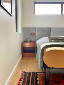 Top 1% - Sunlit loft with fireplace and king bed - Image 4