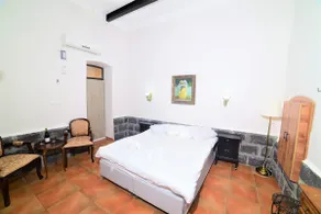 Mini-hotel (2) • Historic building • Shared terrace •Parking - Image 2