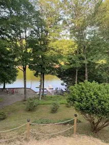 Lakefront Mid-Century Modern 4 Bedroom Home - Image 3
