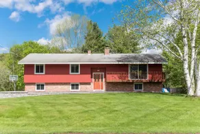 Modern And Spacious Berkshires Retreat 5 bdrm 3 bath - Image 2