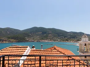 EvageliaSeaview Gem in Skopelos Old Town– 2BR - Image 2