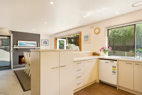 Portsea Escape - Image 3