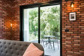 NY Loft Style: Sea Views & Fiber WiFi - Image 4