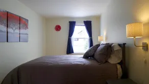 Stylish 2BR Retreat Steps from Thayer gate FREE private parking/WiFi - Image 5