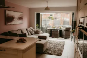 Exclusive 5 Bed Family House in Country Village - Image 4