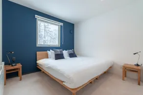 Roku 2 Bedroom by H2 Life - Image 4