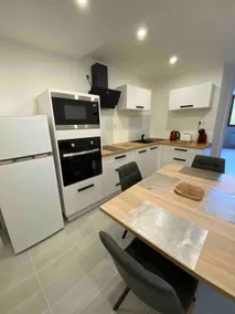 1-bedroom apartment 150 m from the village - Image 5