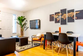 ⭐ Stylish Space ⭐ Close to both Universities - Image 4