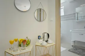 Double Room with Terrace in Center - FREE Parking - Image 3