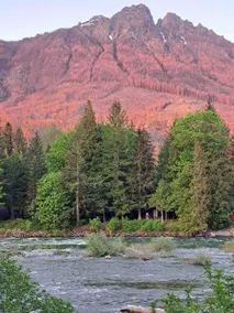 River's Edge Retreat*Stevens Pass*Hiking*View*Wifi - Image 2