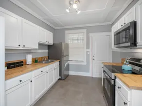 Comfortable and homey 2 bedroom/1 bath - Image 5