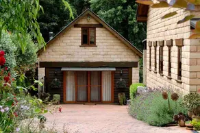 Bilpin Guest House “Cozy Cabin” - Image 4