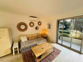 2 P. Saint-Tropez AC Terrace Parking Elevator - Image 5