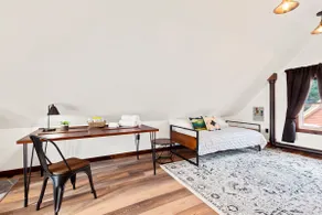 The Grandview | 5BR Victorian - Close To All - Image 5