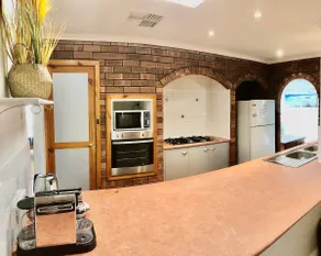 Beach front 4x2 in Beresford with Pool - Image 4
