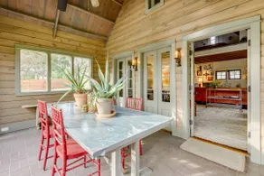 Ravinia Bungalow - Image 2