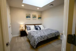 Hidden 2BR Sleeps 5 | EV Garage | Near 9th & 9th - Image 5