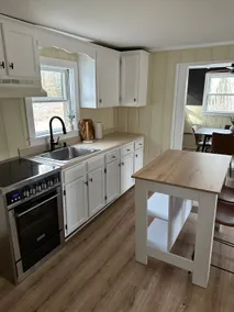 Newly Renovated House in York 4 Min Walk to Beach! - Image 3