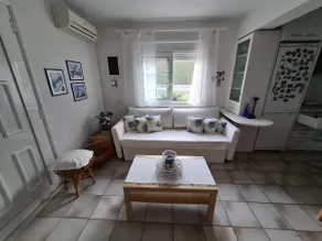 Wonderful house with private garden - Image 3