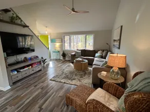 Coastal theme/wooded & large deck/fenced-in yard - Image 5