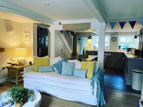 Beautiful Holiday Cottage next to beach in Cawsand, SE Cornwall - dog friendly! - Image 4