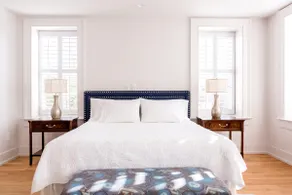 Exclusive Property Just Steps from History & Culture - Image 4