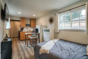 Mountain View Studio~detached ADU~Googl - Image 2