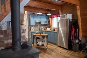 The Antler Hideaway - Cozy Cabin Sunshine Valley - Image 5