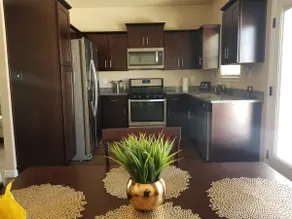Beautiful Newly Built 3 Bedroom House - Image 2