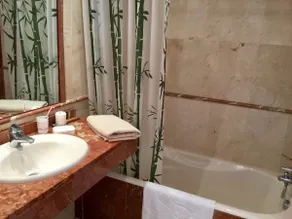 Marbella Apartment - LUXURY & Spacious next to Marriott Playa Andaluza - PRIVATE HEATED JACUZZI - Image 4
