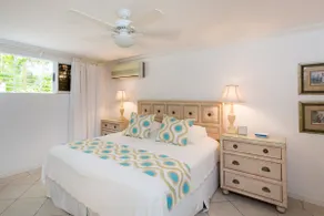 Idyllic Beach-Access Apartment - Image 3