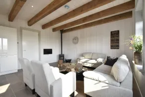 Family home in rural location, close to the coast of Noord-Holland province - Image 2
