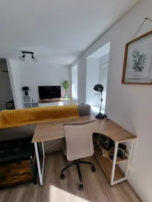 Cozy and modern residence - Image 4