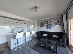 Idyllic apartment with sea and mountain views. - Image 3