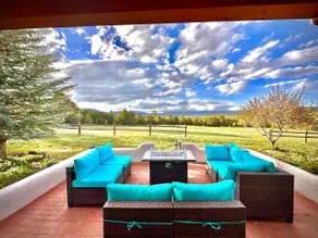 5BD Mountain Villa w/Jacuzzi minutes from Santa Fe - Image 2
