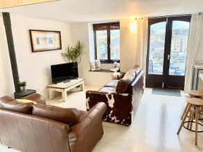 Apartment with roof terrace in historic Barbican - Image 4