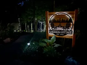 Lakeside Cottage Guest Suite - Image 3