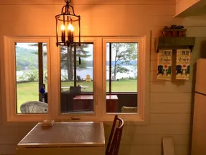 Lakeside Cottage Getaway - Image 4